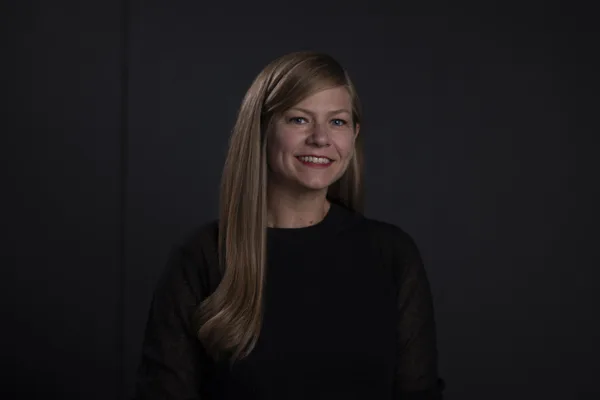 Headshot_Photo_Retouching_Service